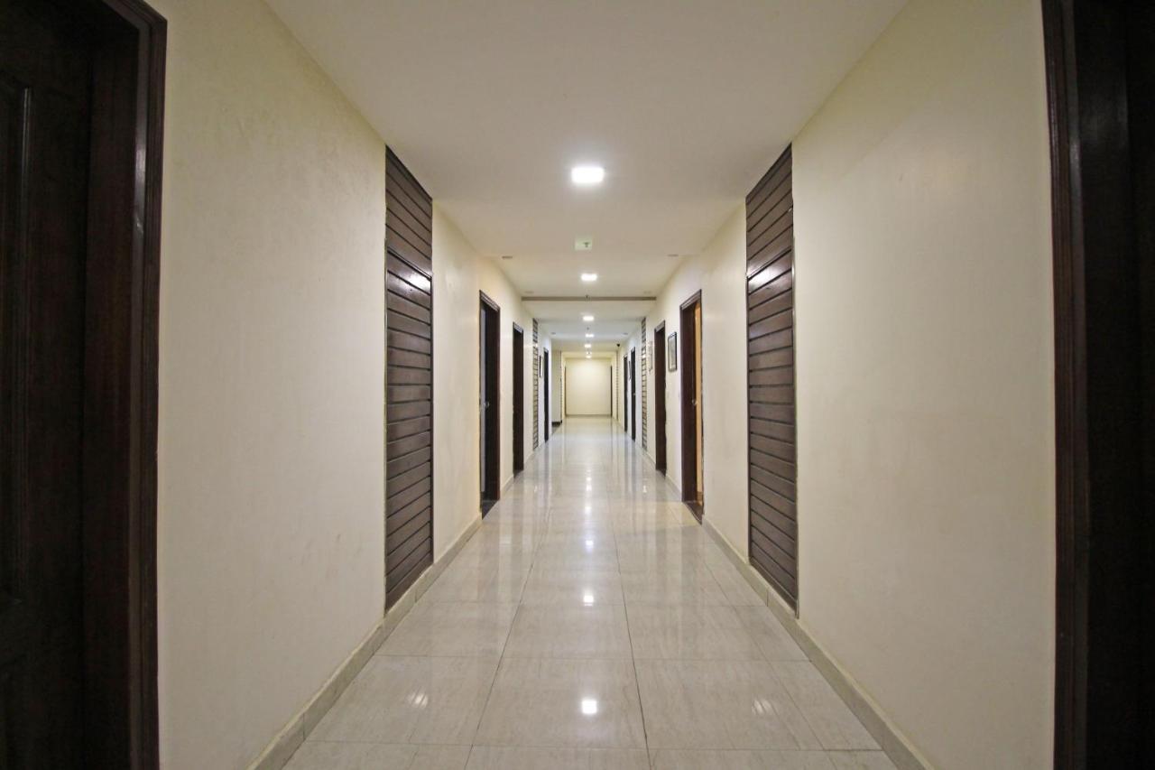 Oyo 4964 Golden Oyster Suites Dehradun Luaran gambar